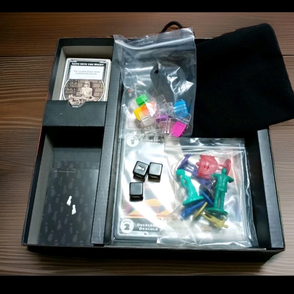Ravensburger 60001836 Horrified Universal Studios Monsters Strategy Board Game - Picture 3 of 11